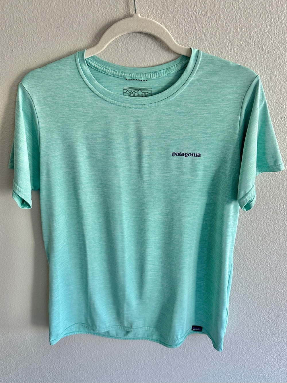 Women's Patagonia Capilene Cool Daily Graphic T-Shirt Tee Medium